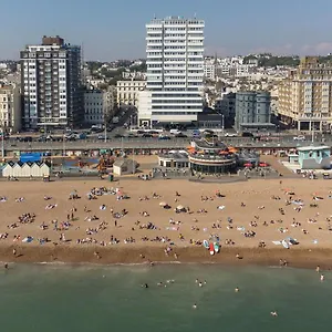 https://holiday-inn-brighton-seafront.brighton-hotels-england.com